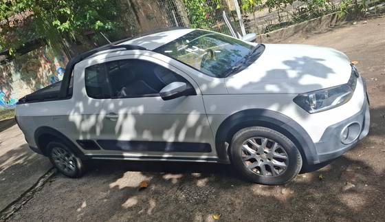 VOLKSWAGEN SAVEIRO 1.6 CROSS CE 8V FLEX 2P MANUAL VOLKSWAGEN SAVEIRO 1.6 CROSS CE 8V FLEX 2P MANUAL